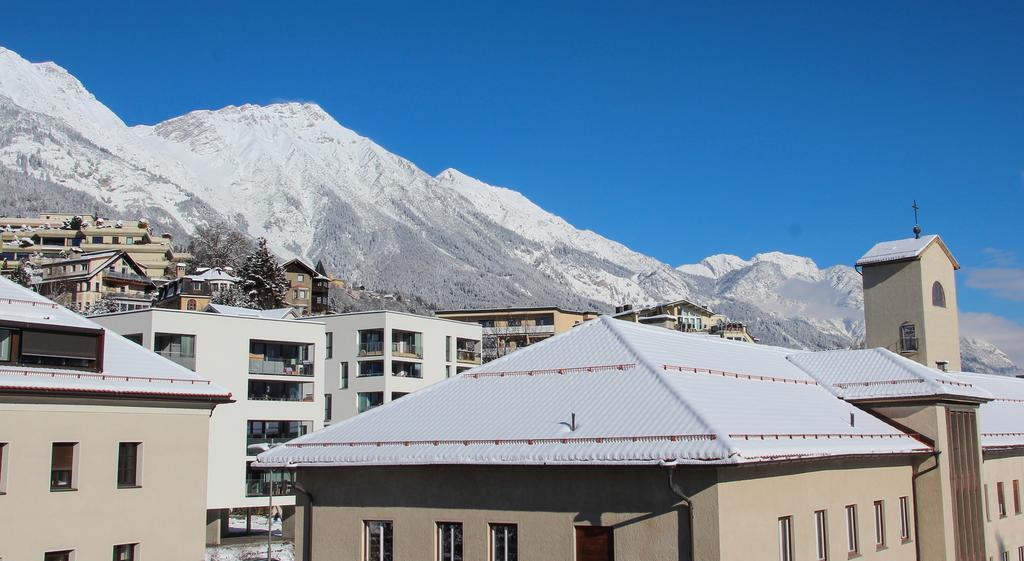 Riedz Apartments Innsbruck- Zentrales Apartmenthaus Mit Gruener Oase Bagian luar foto