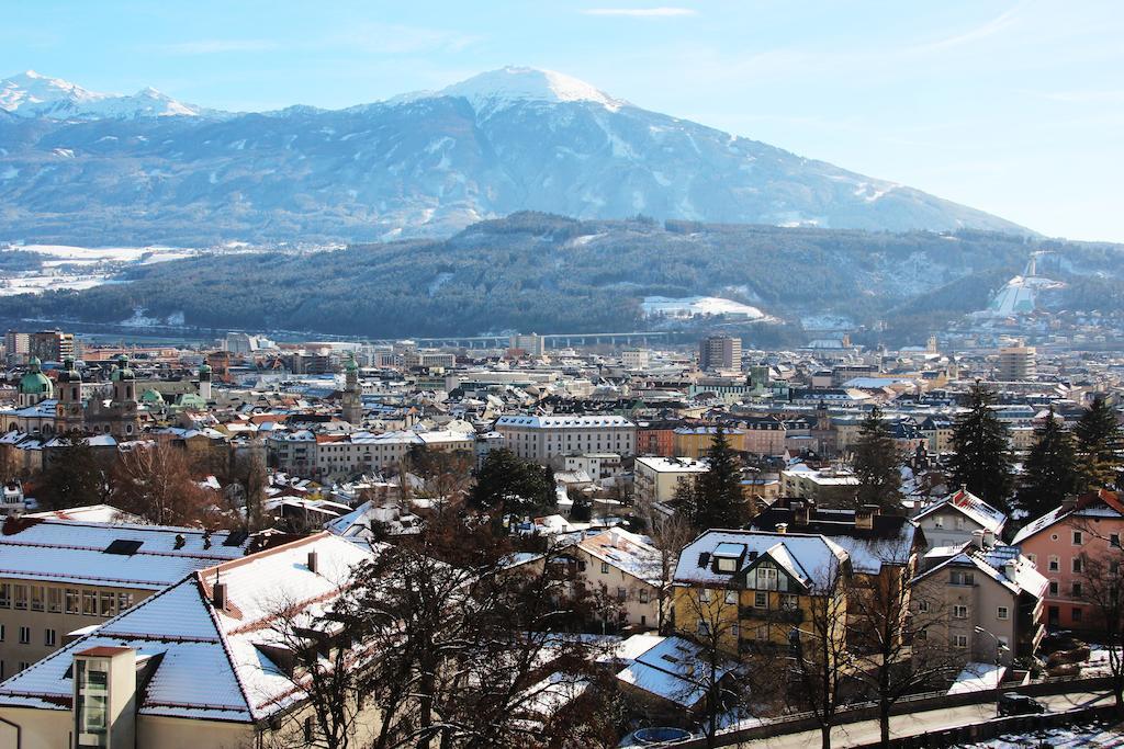 Riedz Apartments Innsbruck- Zentrales Apartmenthaus Mit Gruener Oase Bagian luar foto